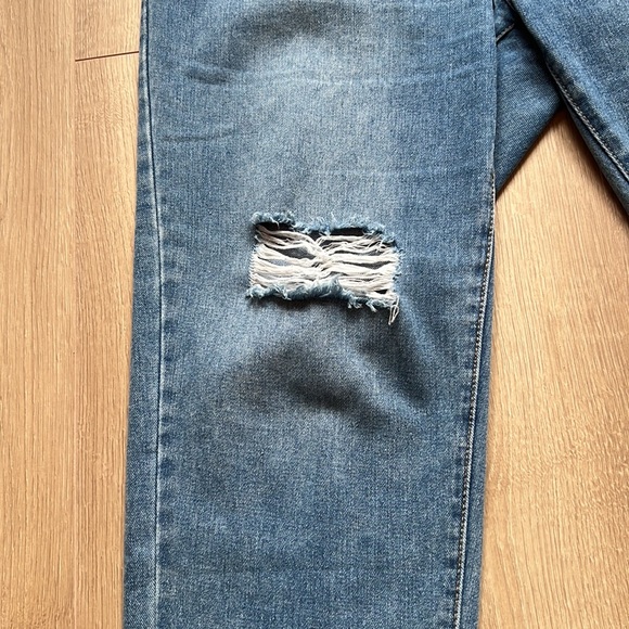 Comfy, relaxed fit Jeans Sz 14 - Picture 3 of 4